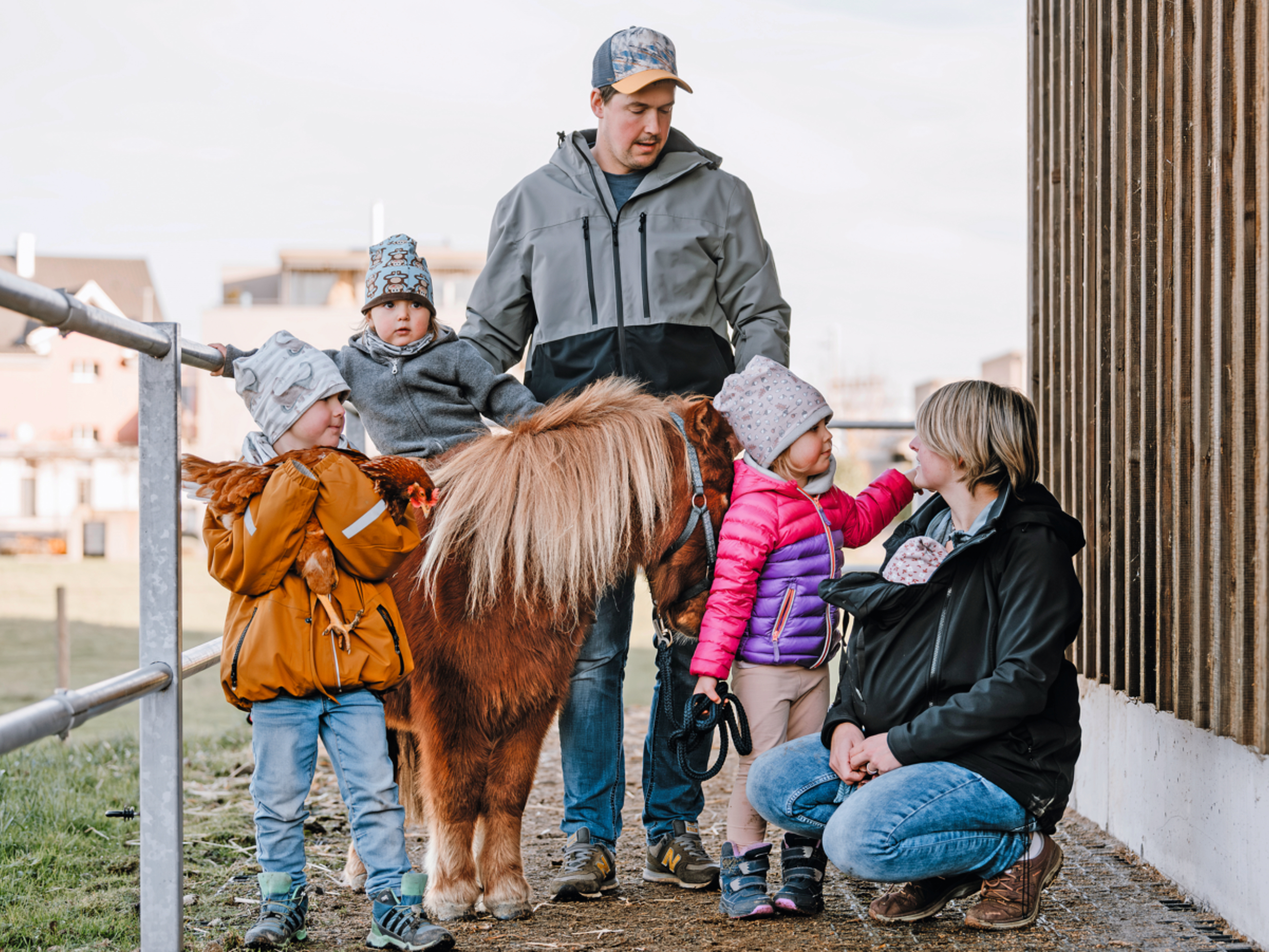 Parents with children with poni