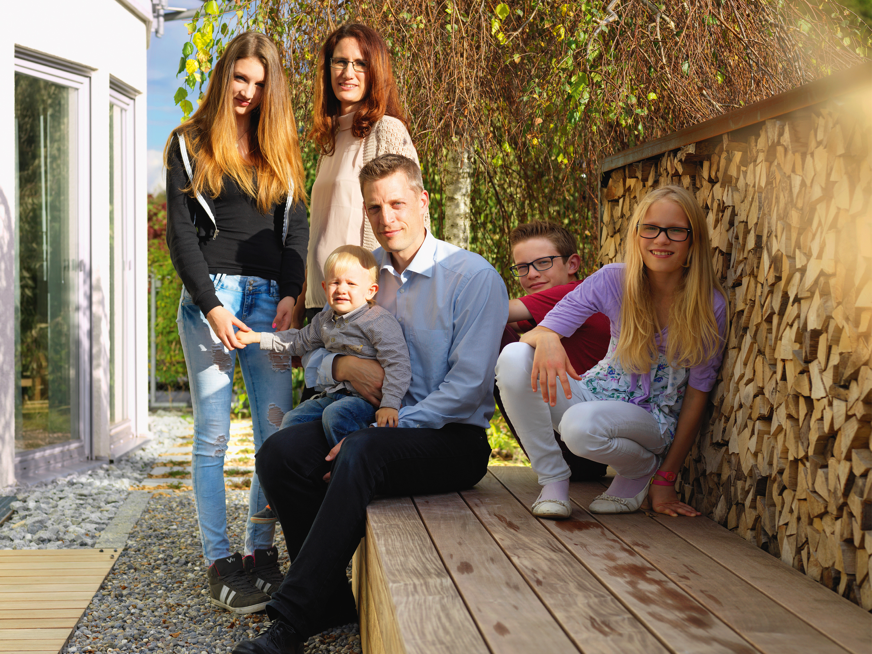 Familie Peter, von links nach rechts: Naomi (16), Franziska Peter(40), Nevin (16 Mt.), Sacha Peter (40), Nicola (14), Noëlle (12)