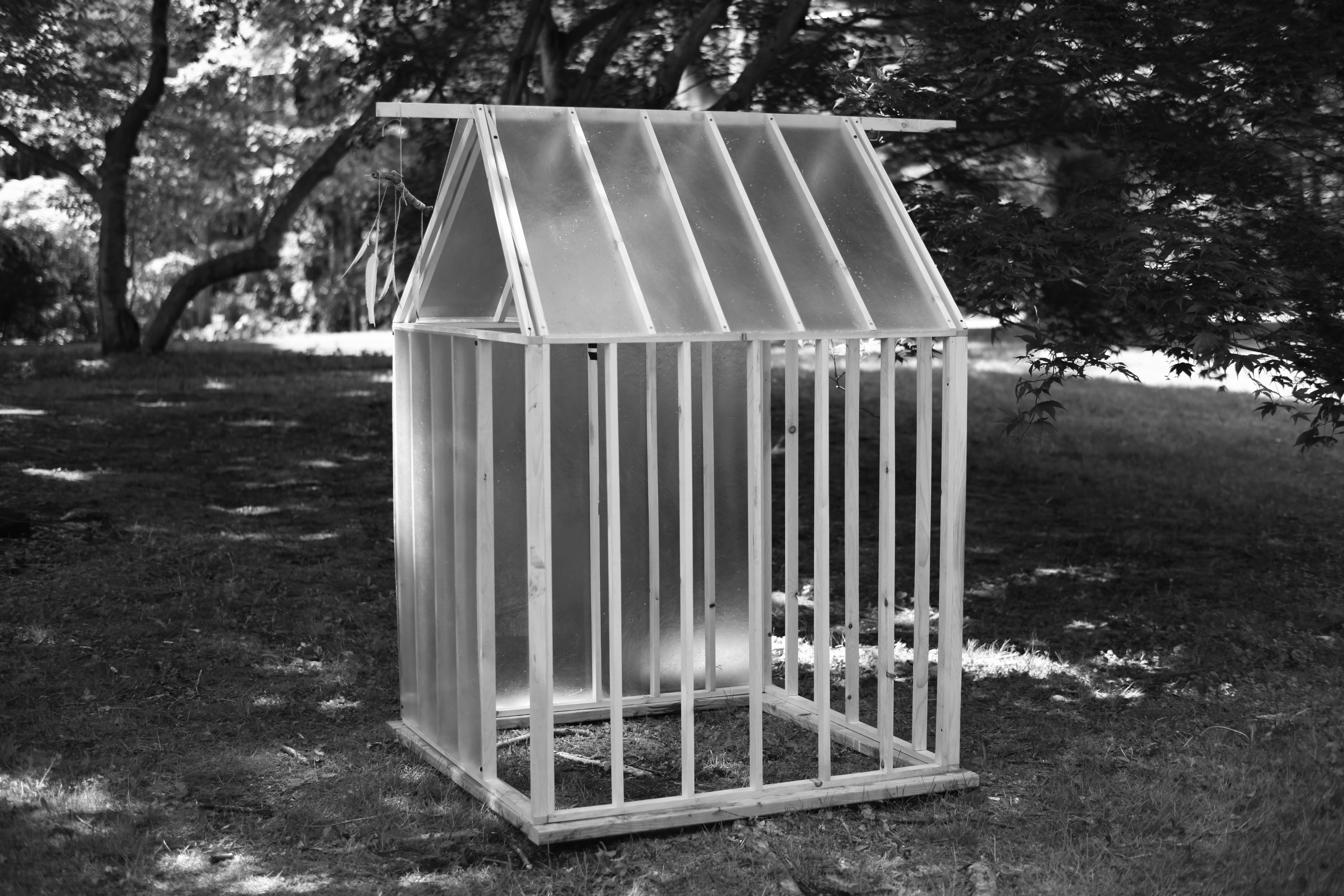 Das Haus mit Fiberglasdach und -wänden