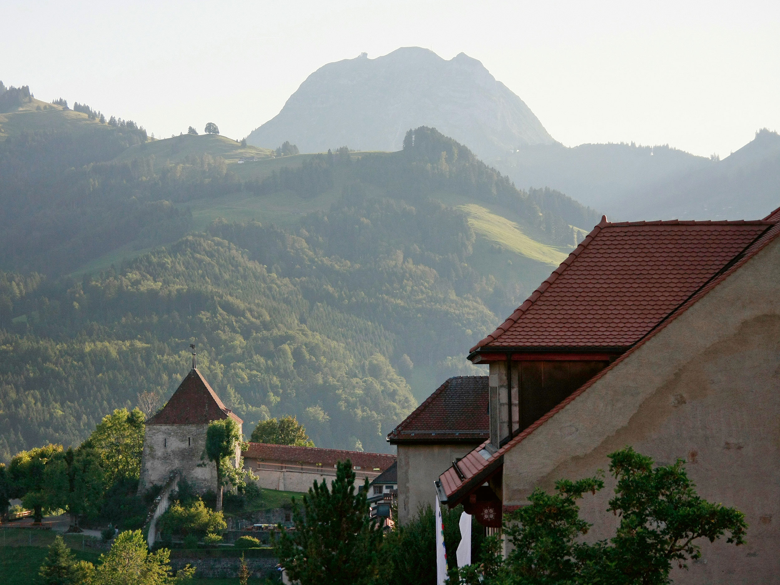 gruyeres © Switzerland-Tourism-Tina-Sturzenegger