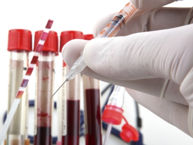 Reagenzgläschen mit Blut