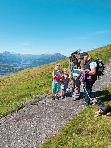 Familie auf dem Niederhorn