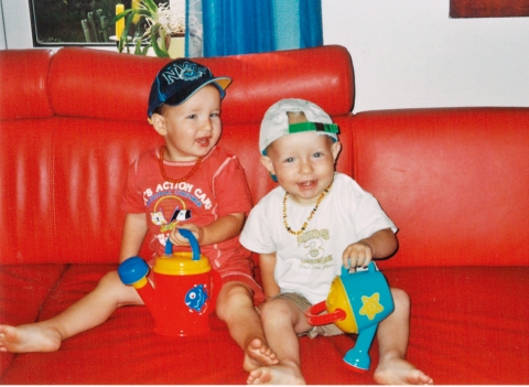 Mattia und Elisa als kleine Buben